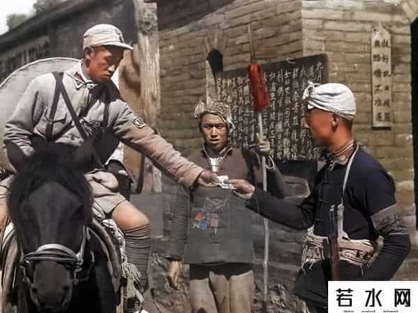 美丽最前线,一张八路军时期的老照片，揭秘那位娶了延安第一美女的后海大爷