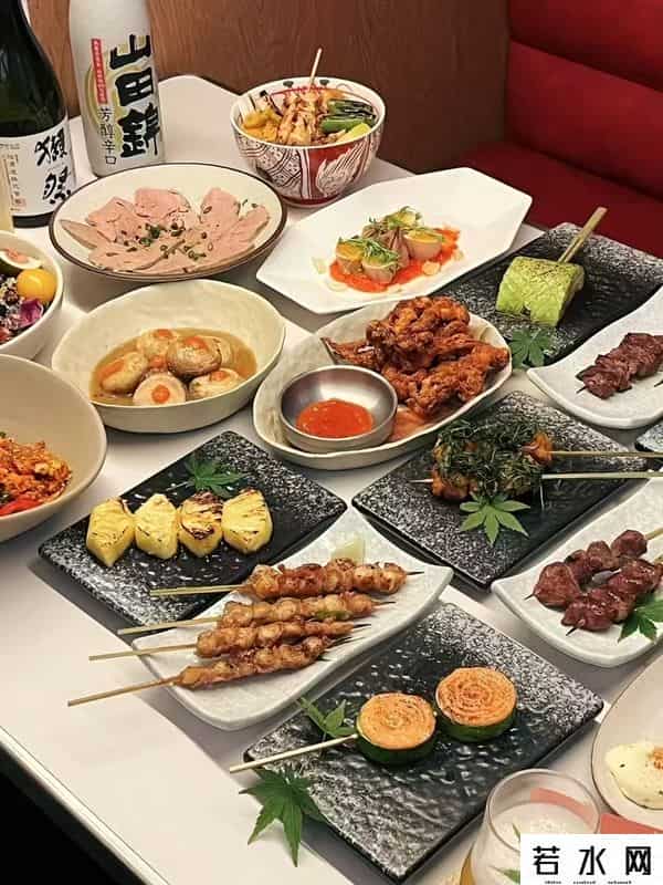 在临港开店，抓住“无处花钱”的人们，“这里的空白，全是我们的机会”