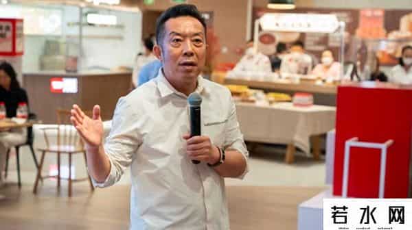 县城医生之子，西贝创始人贾国龙，大学时退学经商九五年年入百万