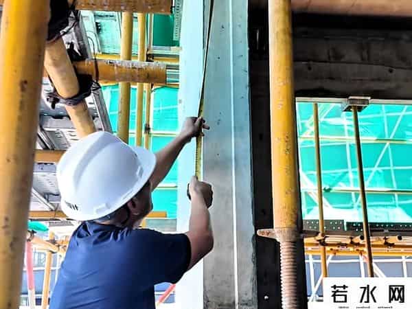 全红婵家新房主体建筑888元一平米，高空俯瞰钢筋密密麻麻施工中