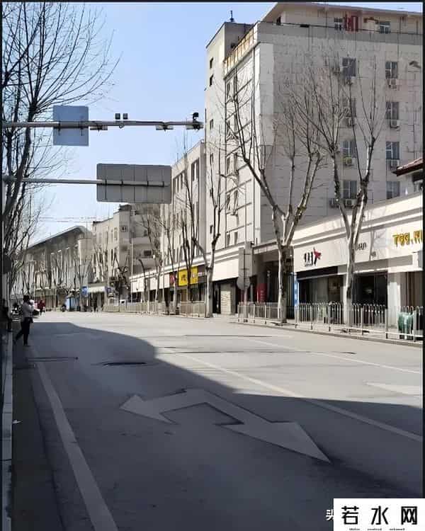 武汉这条街：曾比肩江汉路步行街！如今萧条了！背后4大原因揭秘