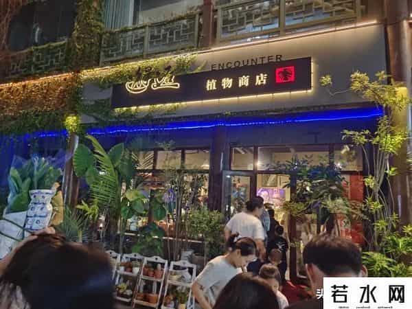 赣榆“二道街”夜市开集，现场人山人海，目前看是商铺+摊主双赢