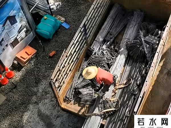 全红婵家新房主体建筑888元一平米，高空俯瞰钢筋密密麻麻施工中