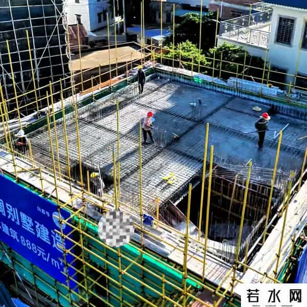 全红婵家新房主体建筑888元一平米，高空俯瞰钢筋密密麻麻施工中