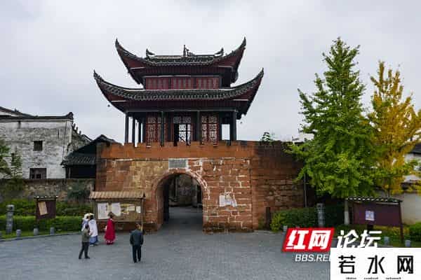 江影沉浮动漫,古城新韵！黔阳古城：青山明月不曾空