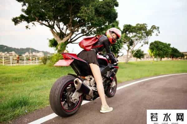 粉小狞,哪位机车美女是你心中的女神？