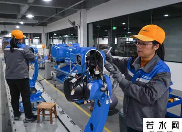 中美日上半年GDP差距断崖，日本2.11万亿，中国9.19万亿，美国呢？