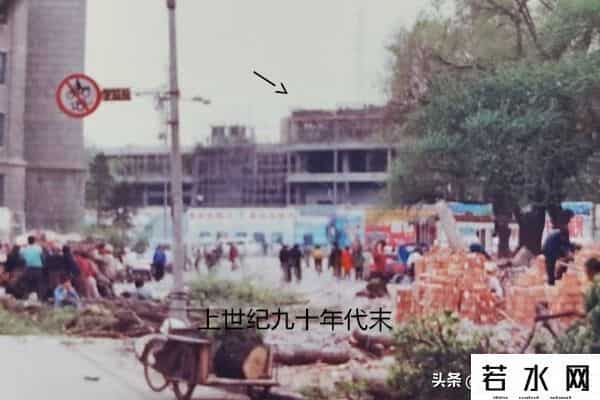 普尔斯马特,二十多年前,吉林市解放大路边曾有一家“绿色”的大型超市