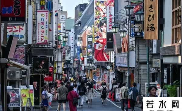 中美日上半年GDP差距断崖，美国15万亿，日本2.11万亿，中国呢