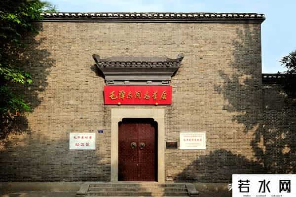 武汉这条街：曾比肩江汉路步行街！如今萧条了！背后4大原因揭秘