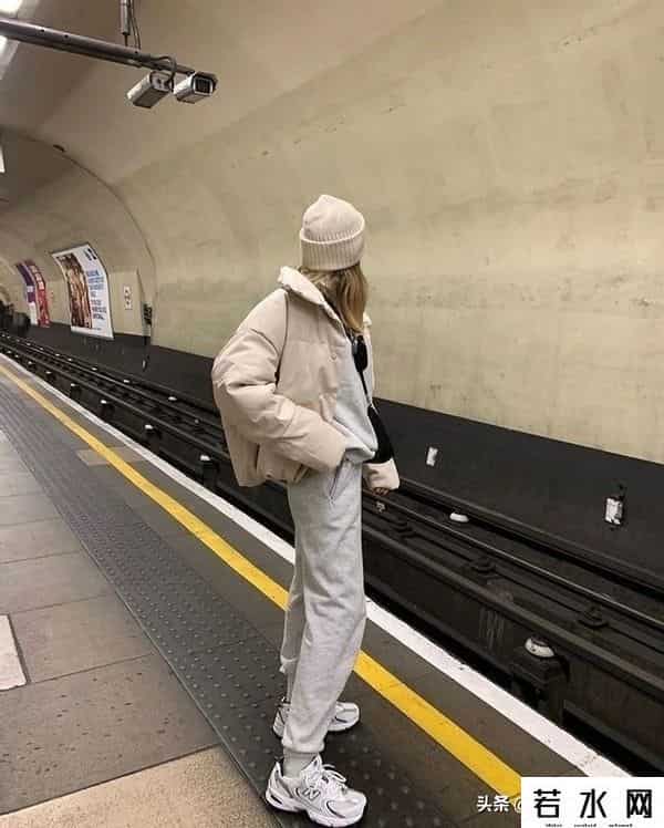 时髦老爹,“老爹鞋”再次席卷时尚圈,看看三木博主就知道了,时髦又好搭