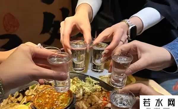 亿万身家命难留，上午签单下午就突然离世了，从签单到离世，只用了不到三个小时