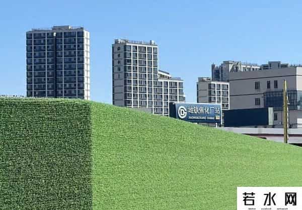 说好的规划道路，“现在里面还是废墟……”