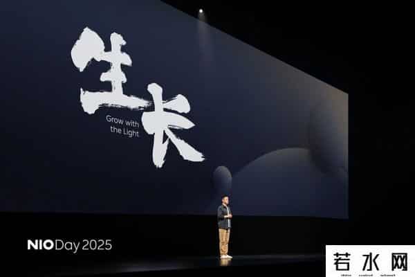 李斌：全新ES8价格下探，不会影响蔚来的高端品牌形象