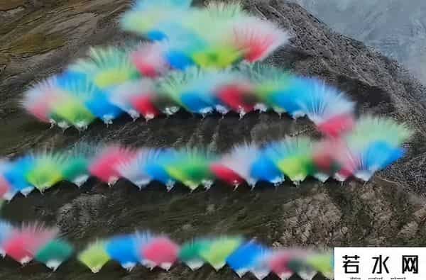 始祖鸟炸山后续：道歉信“双标”，口碑下滑遭抵制，更多黑料被扒