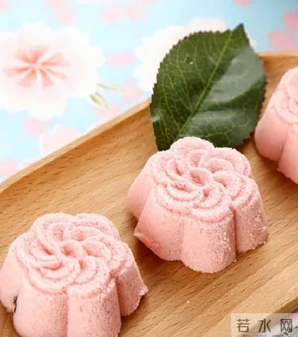 大学生赚1万多奖自己中国游