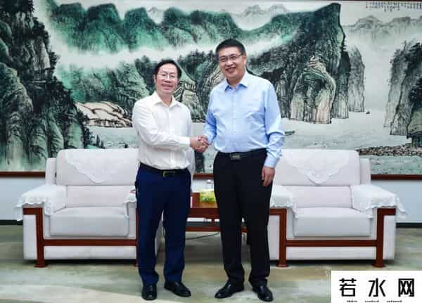 章勇武主任会见越南驻重庆总领馆首任总领事裴原龙一行