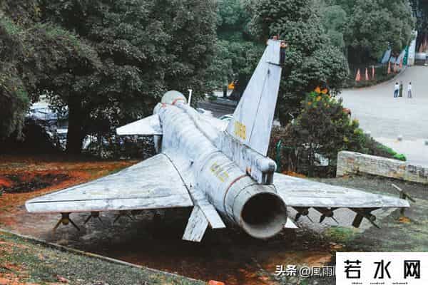 军工卡壳了：上周窄幅震荡，今天更弱！再度回踩箱底是绝佳良机？