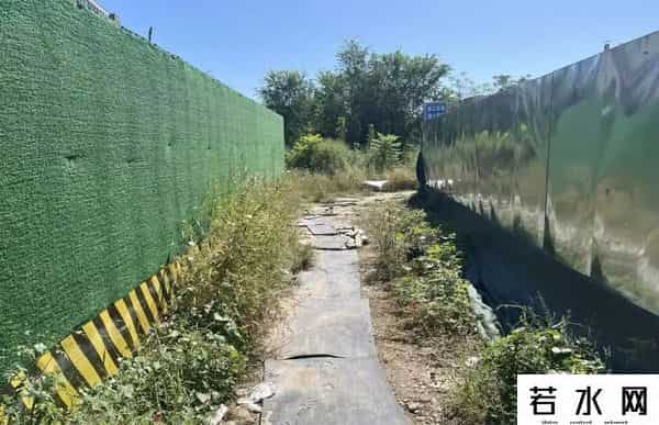 说好的规划道路，“现在里面还是废墟……”