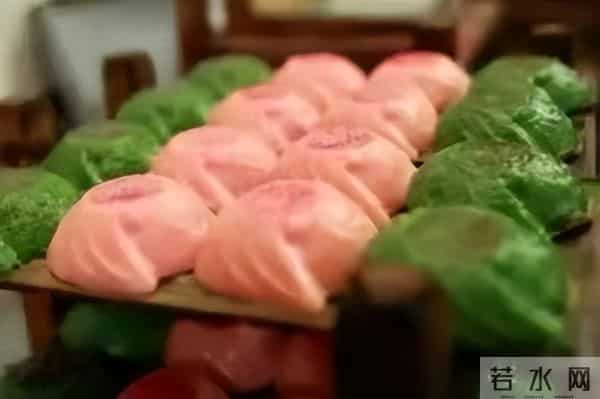 大学生赚1万多奖自己中国游