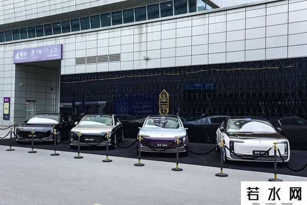 以创新智造引领产业升级新篇章 江淮汽车闪耀2025世界制造业大会