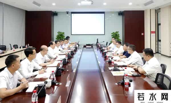 杨昌鹏开展航空装备制造业招商考察