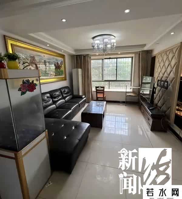中介最新套路曝光！雇人假装看房，狂砍60万，搞房东心态…律师：涉嫌欺诈