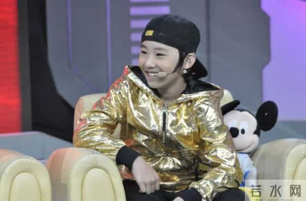 快乐大本营侯高俊杰,9岁和周杰伦上春晚，放弃学业捞金，11年后，候高俊杰现状如何？