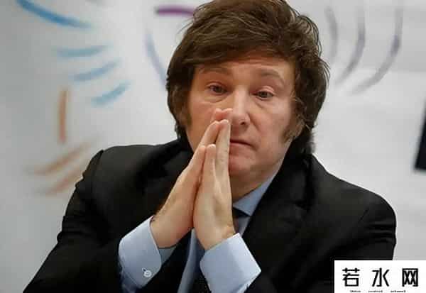 中方连续两天出手，130万吨大豆运往中国，气急的特朗普又出手了