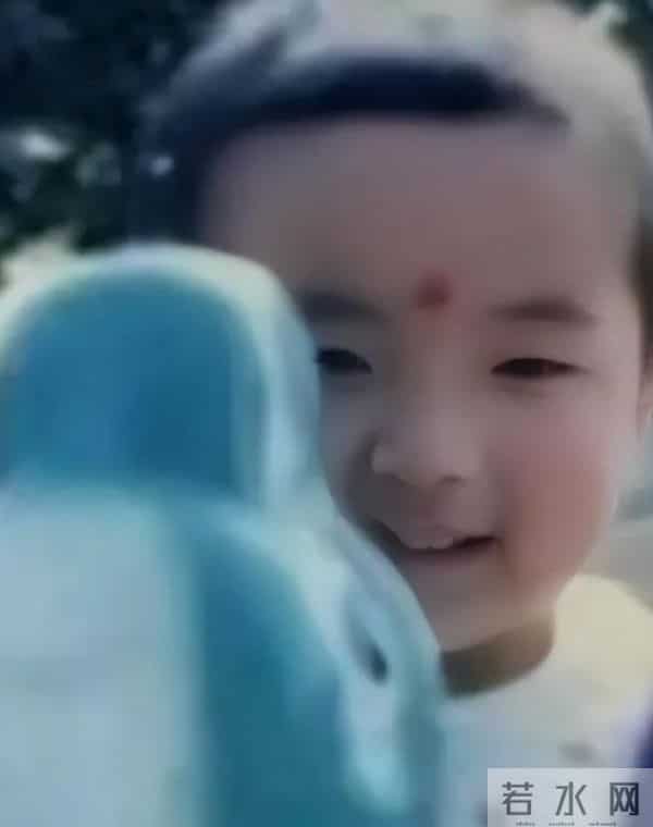 华晨宇透露妈妈因癌症去世,华晨宇妈妈周忆：儿子被骂很心痛，离世前最大心愿是儿子婚姻幸福