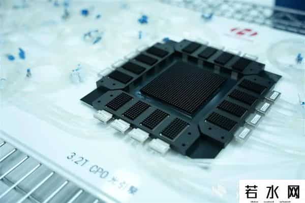 湖北首家A股千亿市值企业诞生