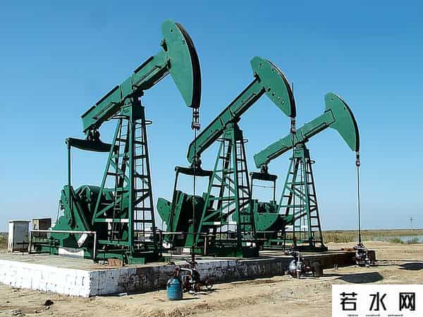美议员公开威胁，买俄石油就对华加税500%，中方回应切中要害