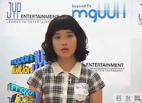 金钟铉自爆债务缠身,顶流女星：年入300亿，苦尽甘来后