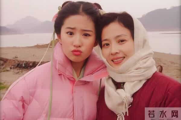 q姓女星:24小时6个瓜,曝杨采钰、陈金飞已离婚,曝魏大勋、秦岚正在热恋