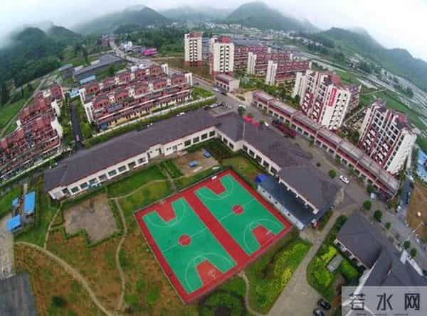 隆鑫花漾的山谷