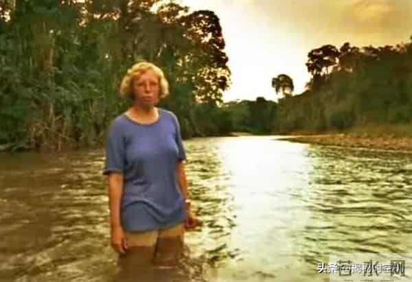 德国空难：空难惊魂：17岁德国少女千米高空坠落生还，汽油清洗伤口扯出蛆虫