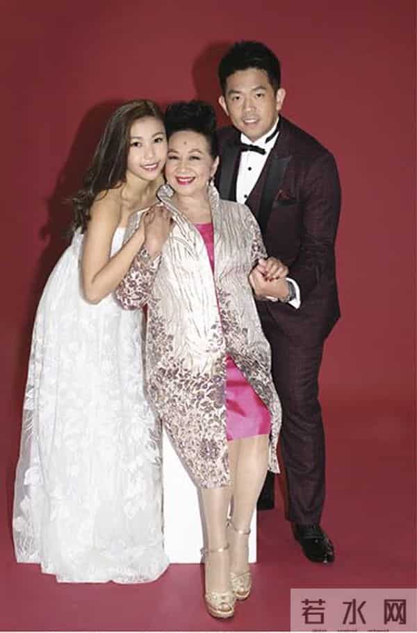 陈素怡：恭喜！71岁薛家燕将荣升奶奶，儿媳妇临盆在即拍孕照，疑一索得男