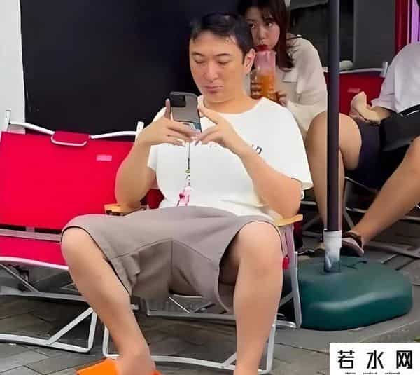 王健林被限制高消费！万达被强制执行4亿，王思聪在外泡妞赌博