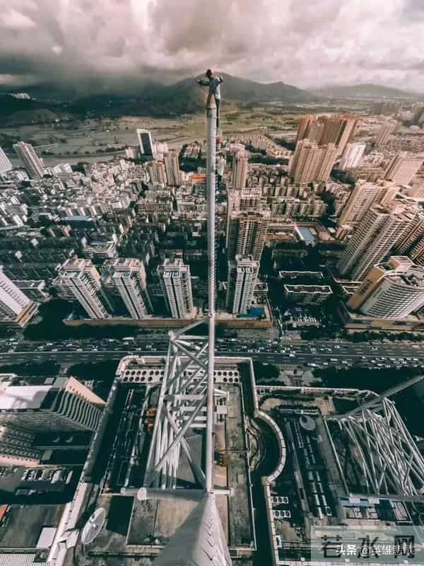 塔吊小邱妹怎么死的