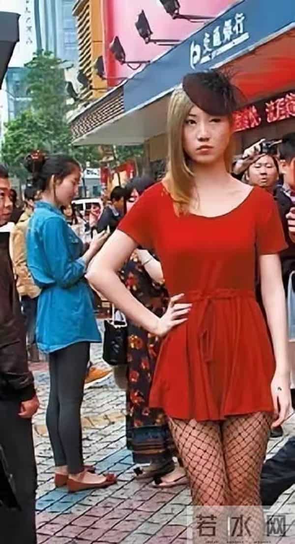 人体模特张筱雨