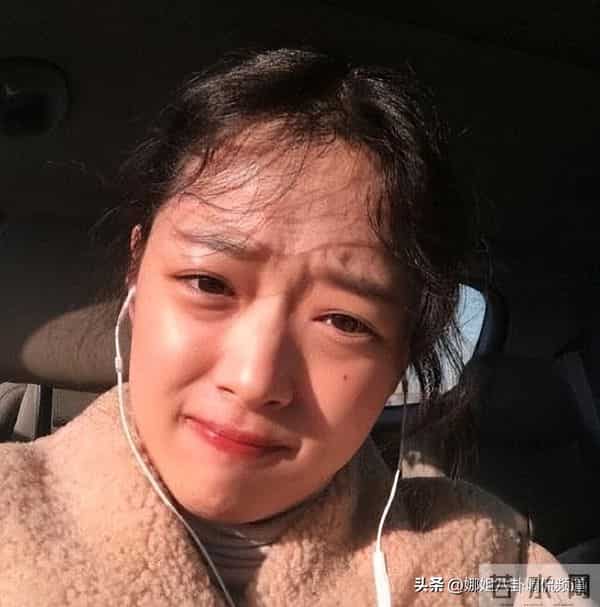 韩素希晒绘画作品被担心精神状态