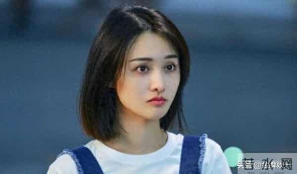 郑爽超话:郑爽与肖战的超话正式关闭!女方或将退圈,铁粉群仅剩下10人