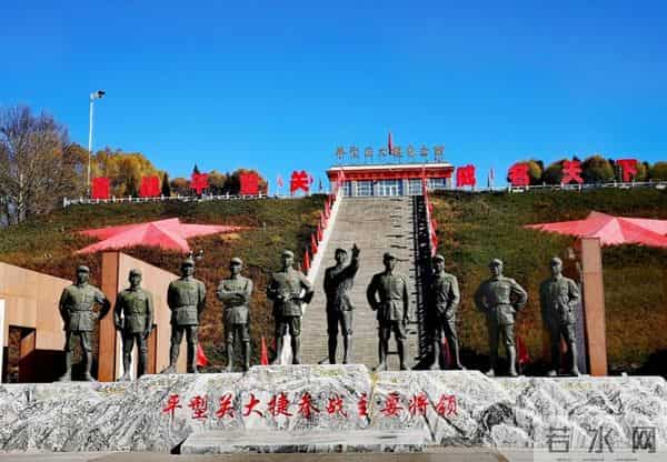 毛居:1948年毛主席在五台山抽中了上上签,却对老僧摇头:感谢您的好意