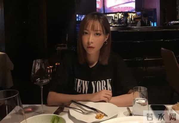 新加坡杨振兆个人资料