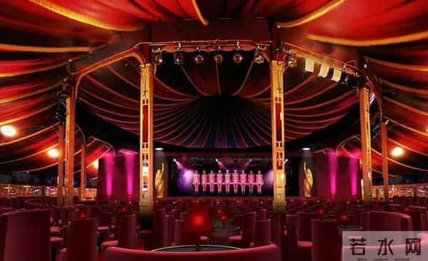 艳舞秀：“疯马秀”打着艺术的幌子，大秀脱衣舞？