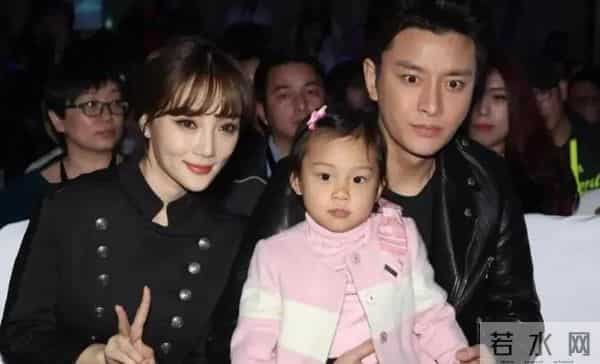 柳岩整形前后对比