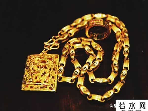 金价到顶了吗？这两个因素告诉我们，这将是一个长期牛市。