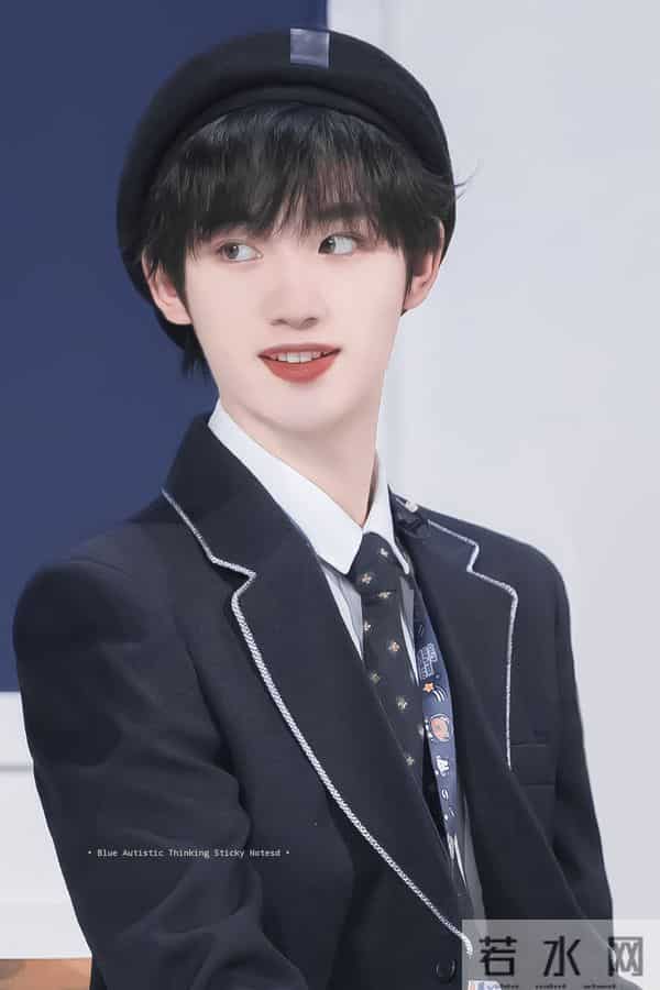 林芊否认与丁程鑫恋情