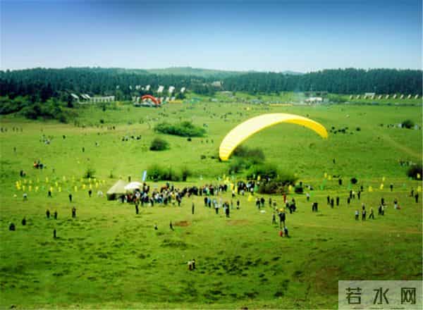 隆鑫花漾的山谷