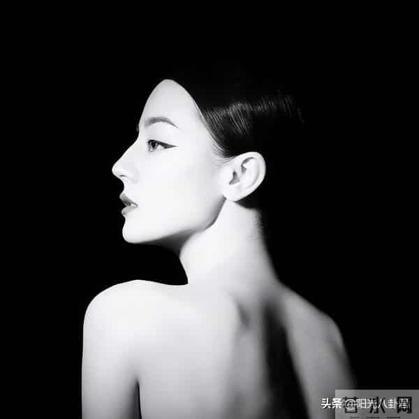 柳岩的胸：柳岩的胸、许晴的臀，女星身上最出众的部位，连整形医生都得羡慕